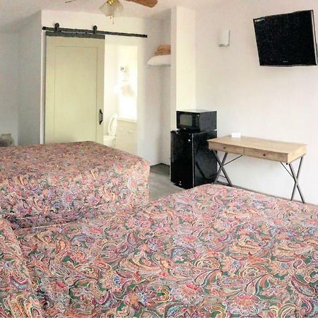 Sunset Motel Waterloo Dış mekan fotoğraf